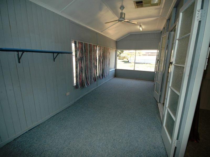 8 Wompoo road, Longreach QLD 4730