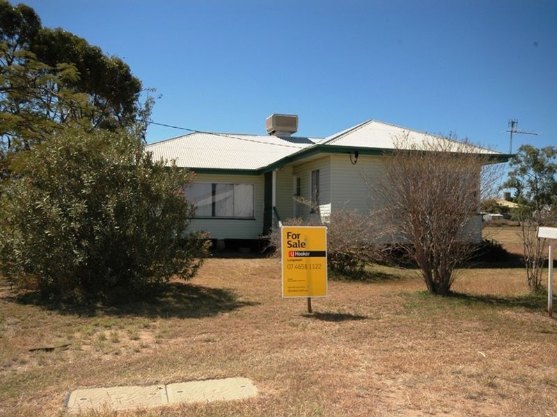 8 Wompoo road, Longreach QLD 4730