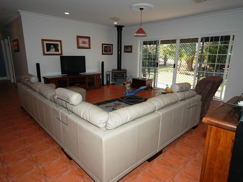 83 Wompoo road, Longreach QLD 4730