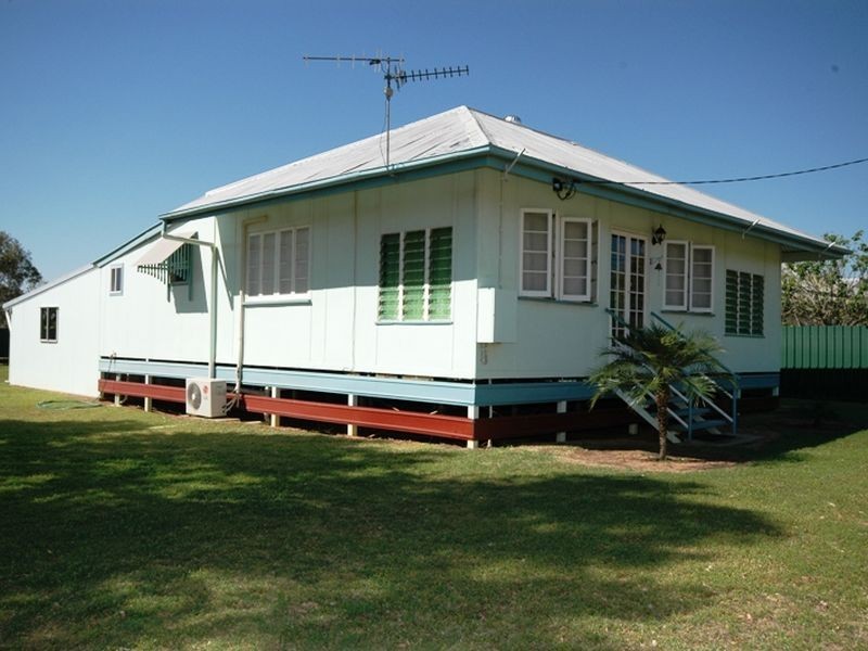 38 Cypress street, Barcaldine QLD 4725