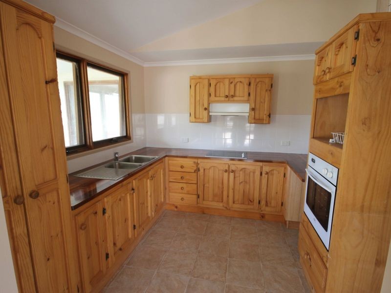 77-79 Scarvell Place, Kooralbyn QLD 4285