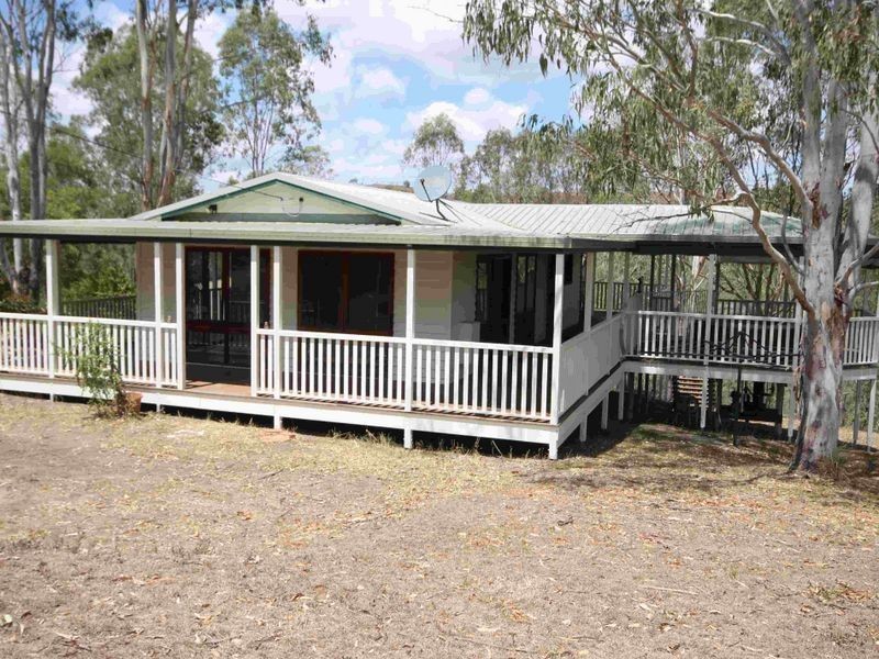 77-79 Scarvell Place, Kooralbyn QLD 4285