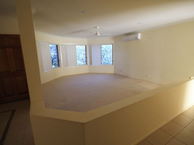 42-46 hinchcliffe Drive, Kooralbyn QLD 4285