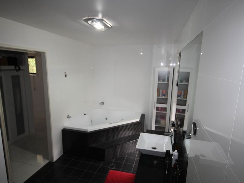 12-14 PAINE PLACE, Kooralbyn QLD 4285