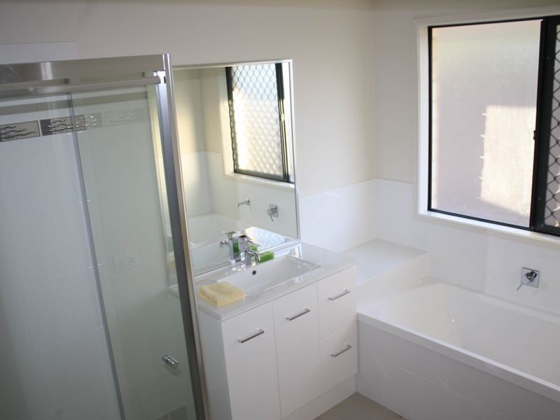 Kooralbyn QLD 4285