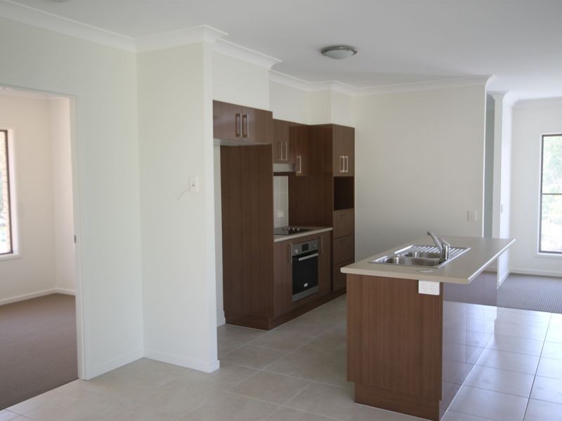 Kooralbyn QLD 4285