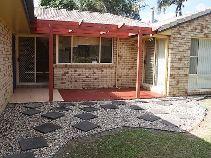 Kooralbyn QLD 4285
