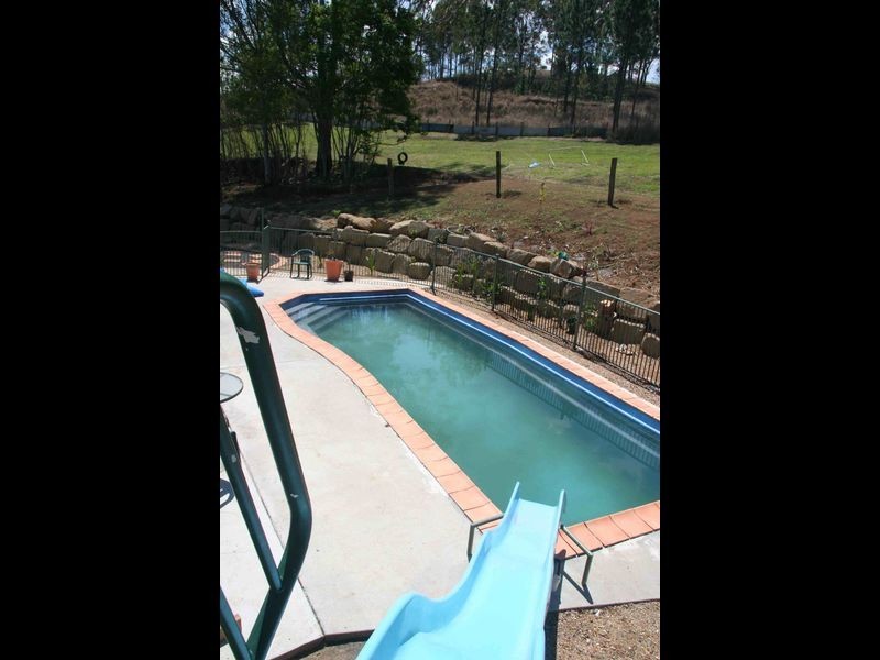 Laravale QLD 4285