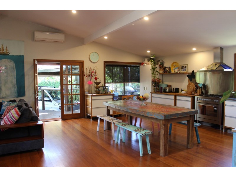 40 Fishermans Drive, Emerald Beach NSW 2456