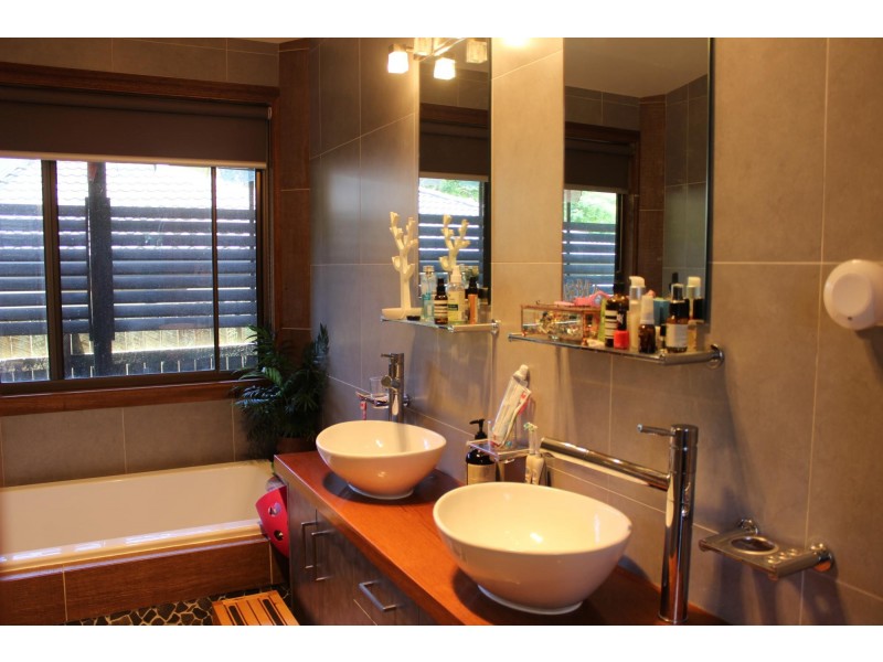 40 Fishermans Drive, Emerald Beach NSW 2456