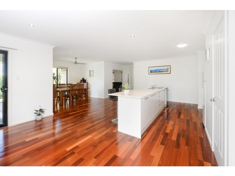 4 Waverider Cove, Safety Beach NSW 2456