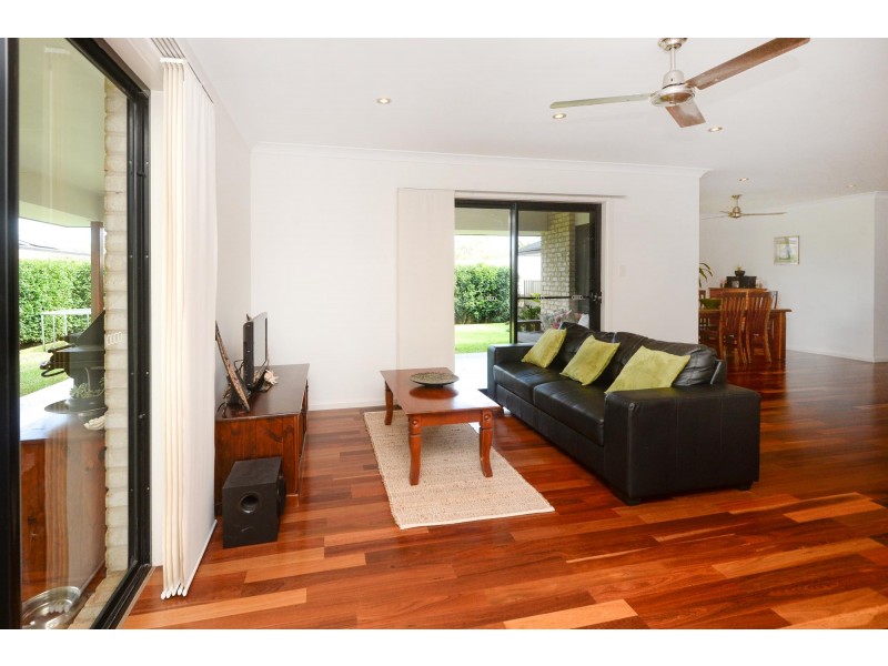 4 Waverider Cove, Safety Beach NSW 2456