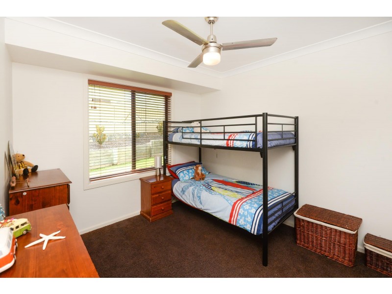 4 Waverider Cove, Safety Beach NSW 2456