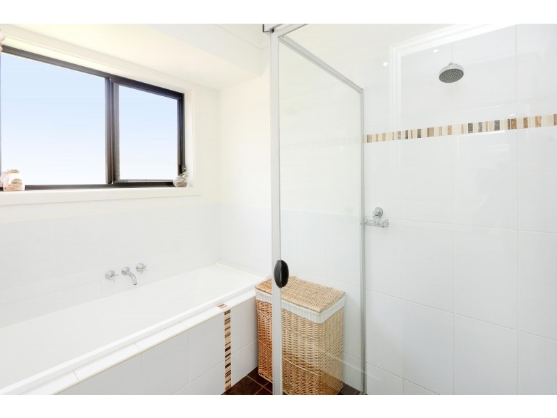 4 Waverider Cove, Safety Beach NSW 2456