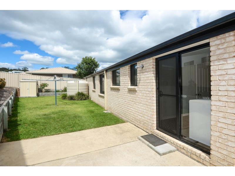 4 Waverider Cove, Safety Beach NSW 2456