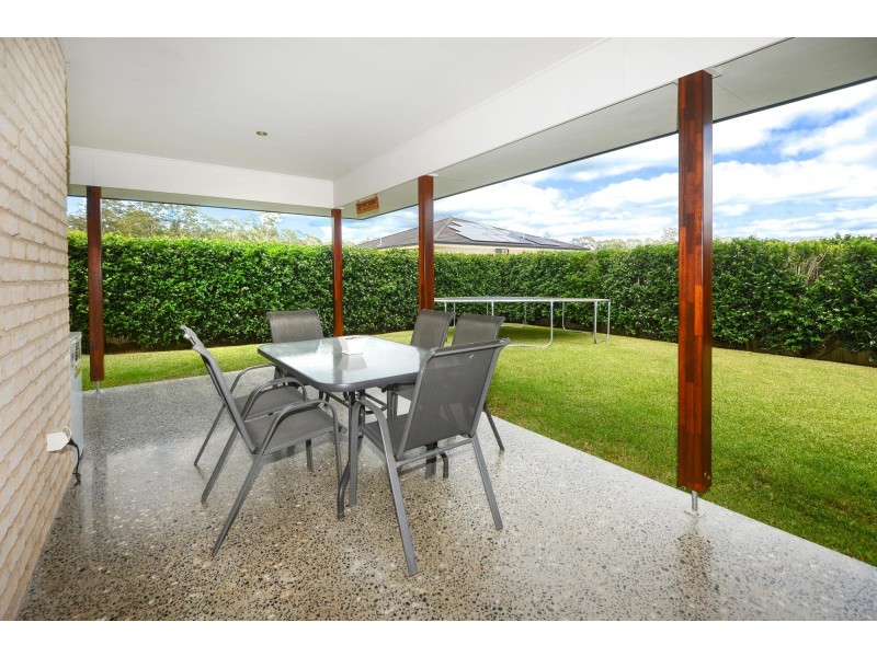 4 Waverider Cove, Safety Beach NSW 2456