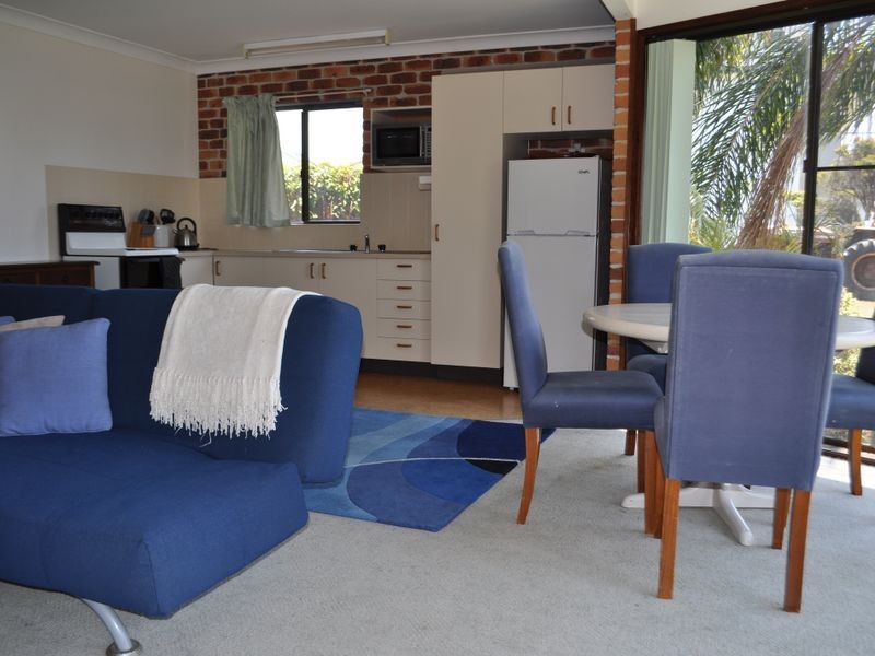 10 Third  Avenue, Arrawarra Headland NSW 2456