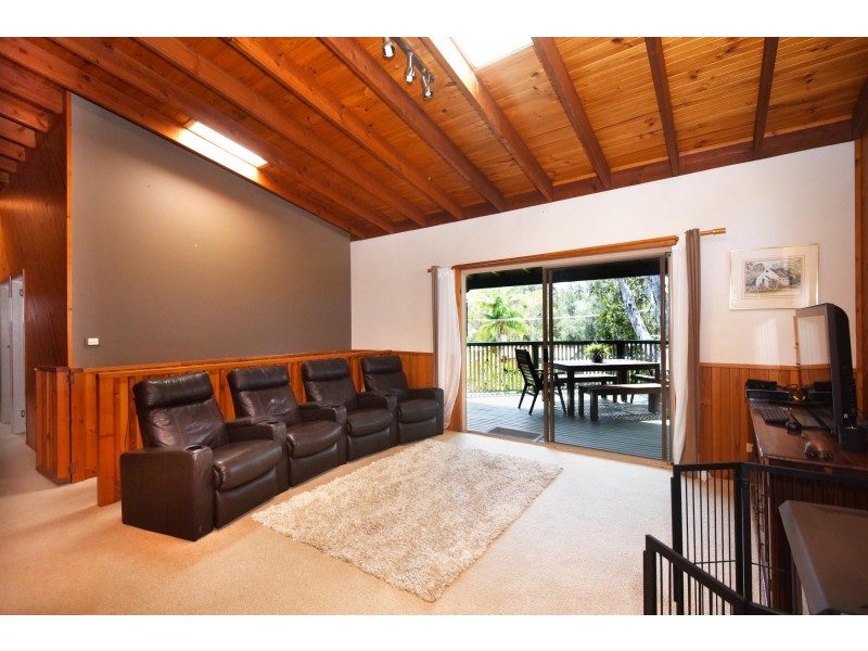 9 Redbox Crescent, Sandy Beach NSW 2456
