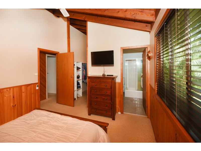 9 Redbox Crescent, Sandy Beach NSW 2456