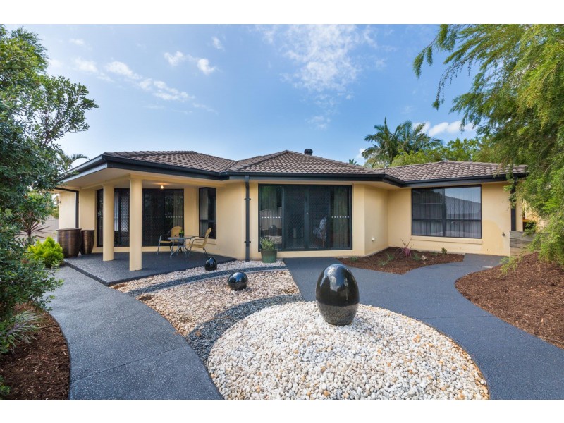 5 Vista Close, Woolgoolga NSW 2456