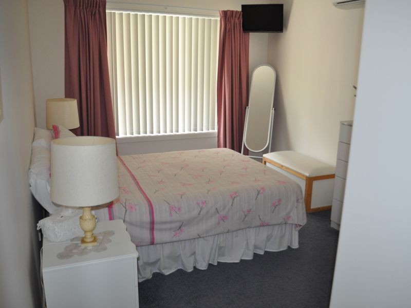 6 Ironbark Avenue, Sandy Beach NSW 2456