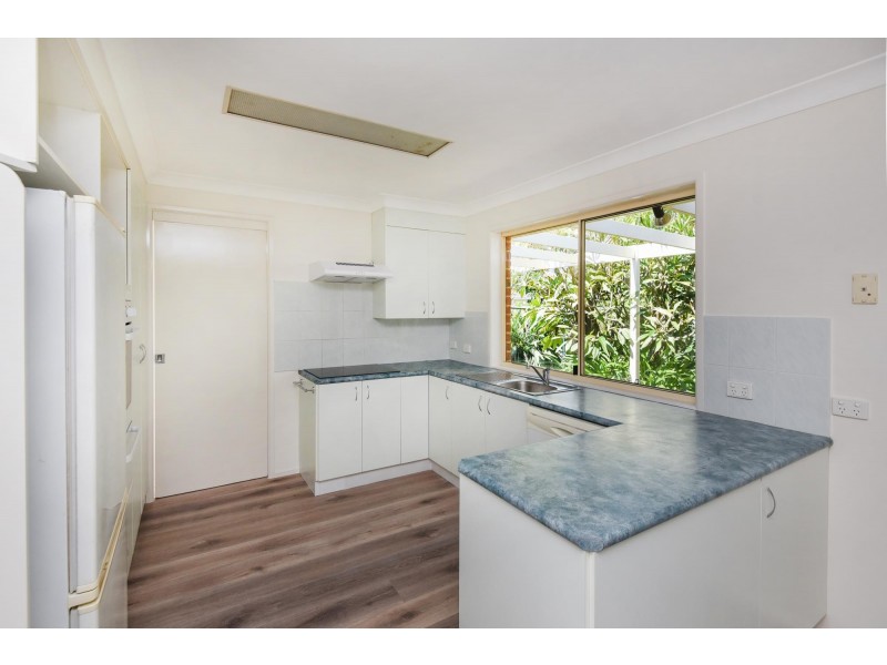16 Primrose Avenue, Mullaway NSW 2456
