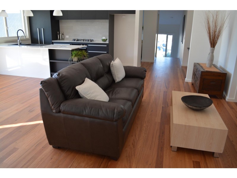 8 Neptune Close, Safety Beach NSW 2456