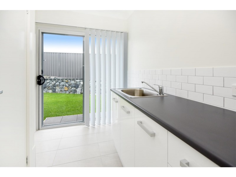 8 Neptune Close, Safety Beach NSW 2456