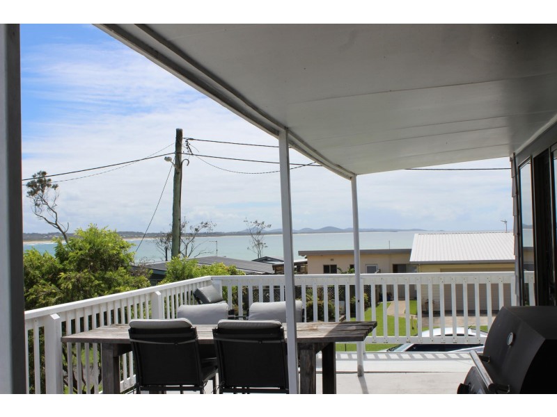 15 First Avenue, Arrawarra Headland NSW 2456