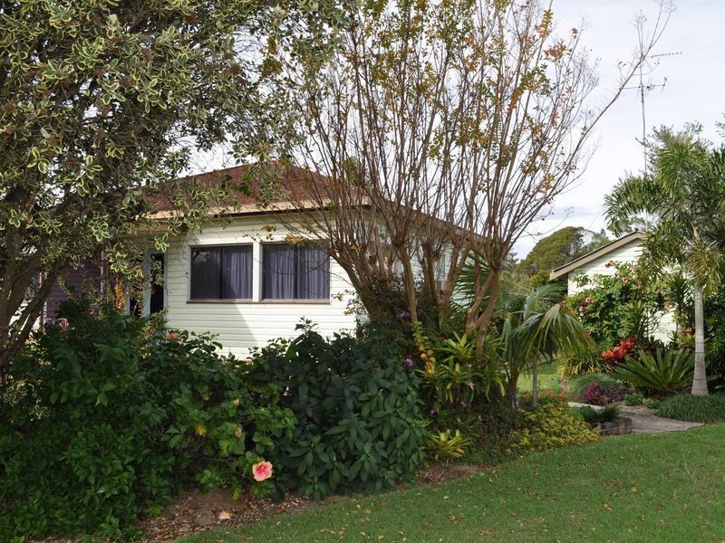 1 Mackay Street, Woolgoolga NSW 2456