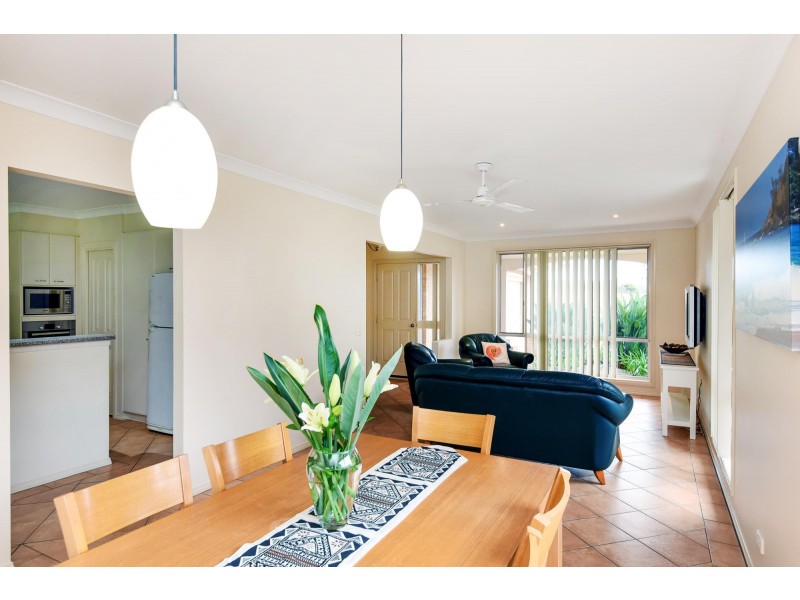 60 Arrawarra Road, Arrawarra Headland NSW 2456