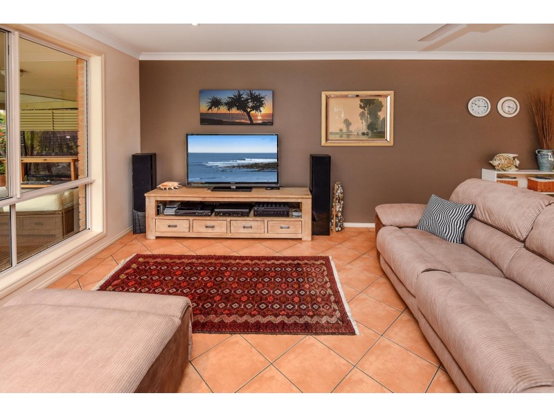 60 Arrawarra Road, Arrawarra Headland NSW 2456