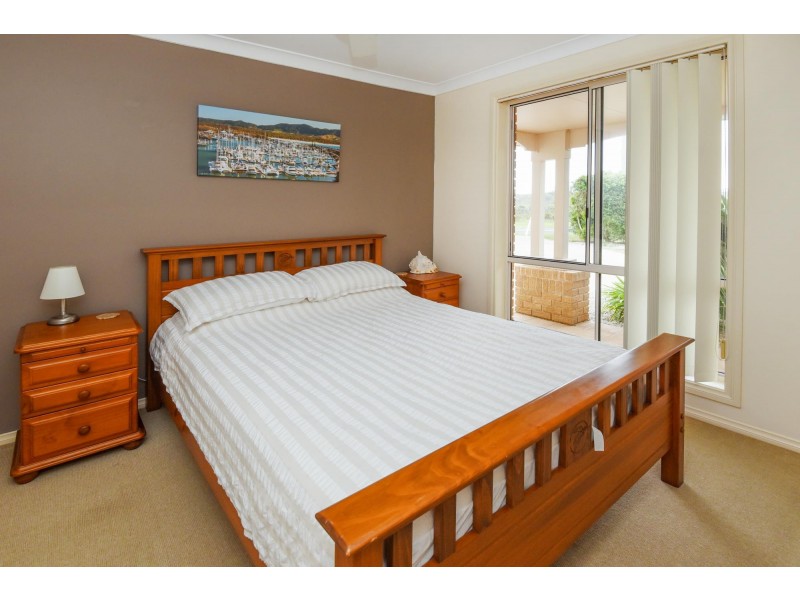 60 Arrawarra Road, Arrawarra Headland NSW 2456