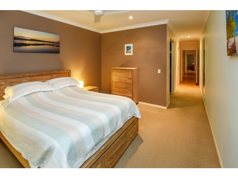 60 Arrawarra Road, Arrawarra Headland NSW 2456