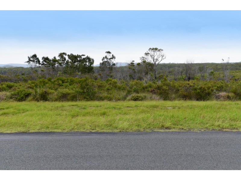 60 Arrawarra Road, Arrawarra Headland NSW 2456