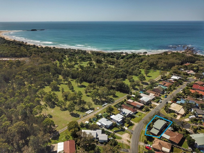 18 Maple Road, Sandy Beach NSW 2456