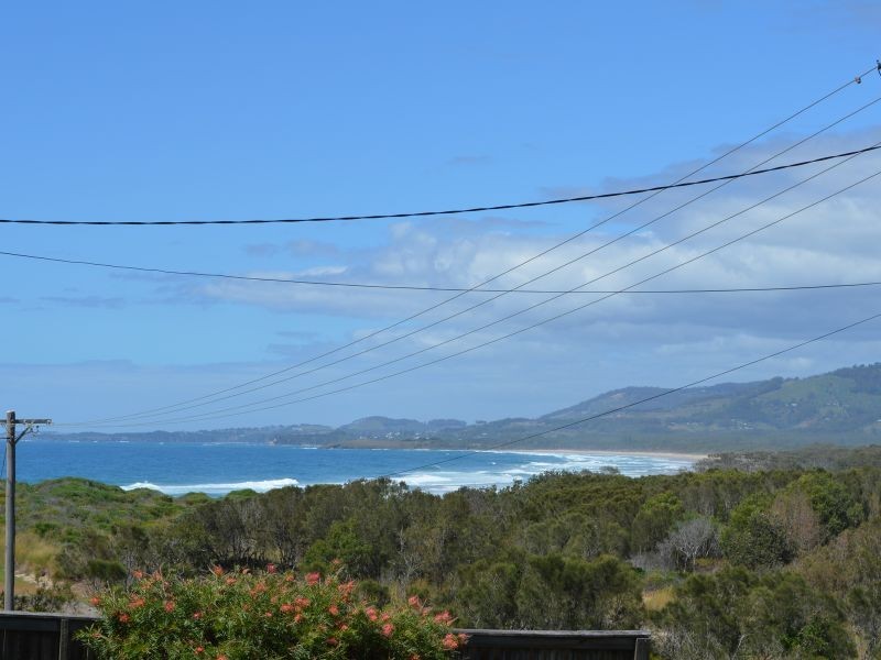 71 Bluff Road, Emerald Beach NSW 2456