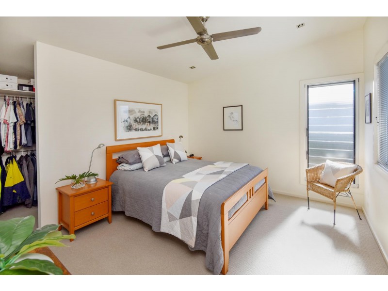 8 Blue Gum Avenue, Sandy Beach NSW 2456