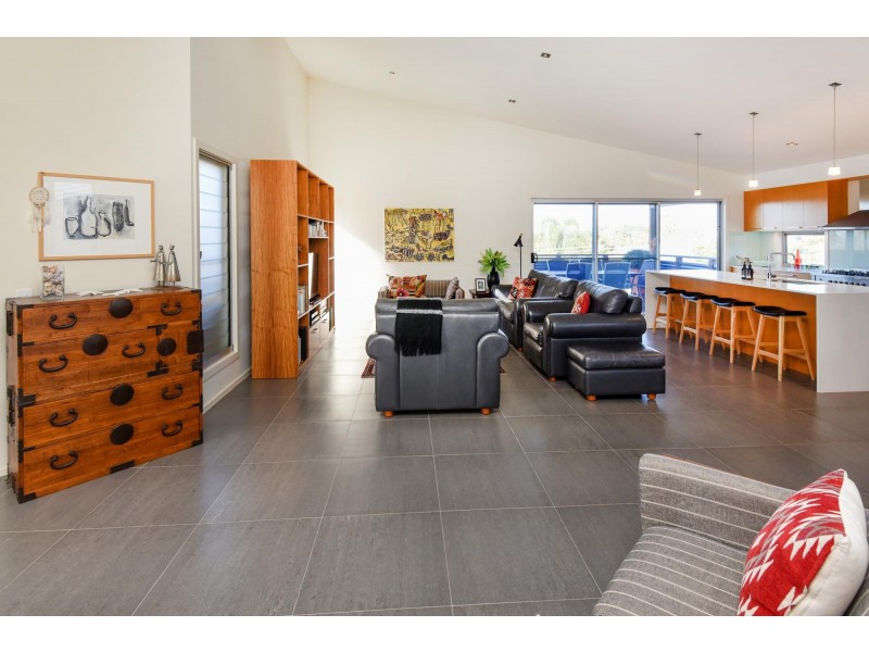 8 Blue Gum Avenue, Sandy Beach NSW 2456