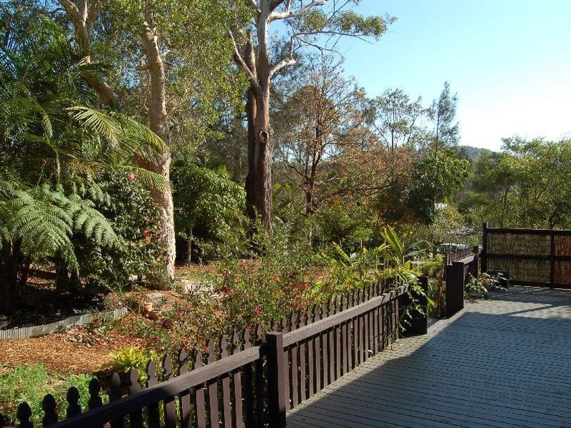 8 Lights Street, Emerald Beach NSW 2456