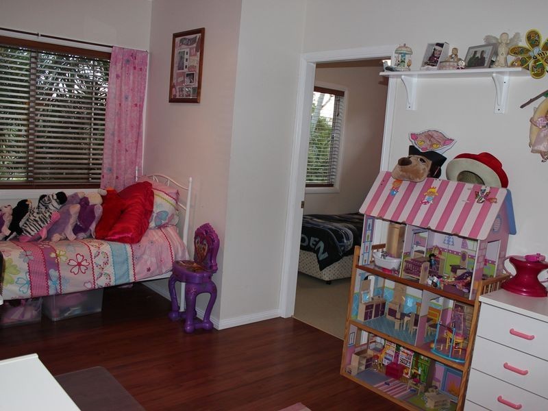 2 Azure Avenue, Emerald Beach NSW 2456