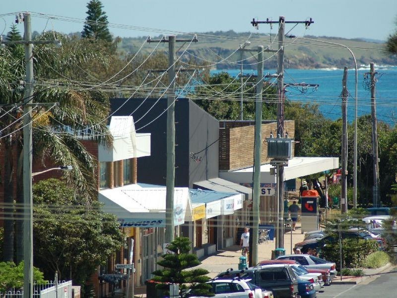 4 Beach Street, Woolgoolga NSW 2456