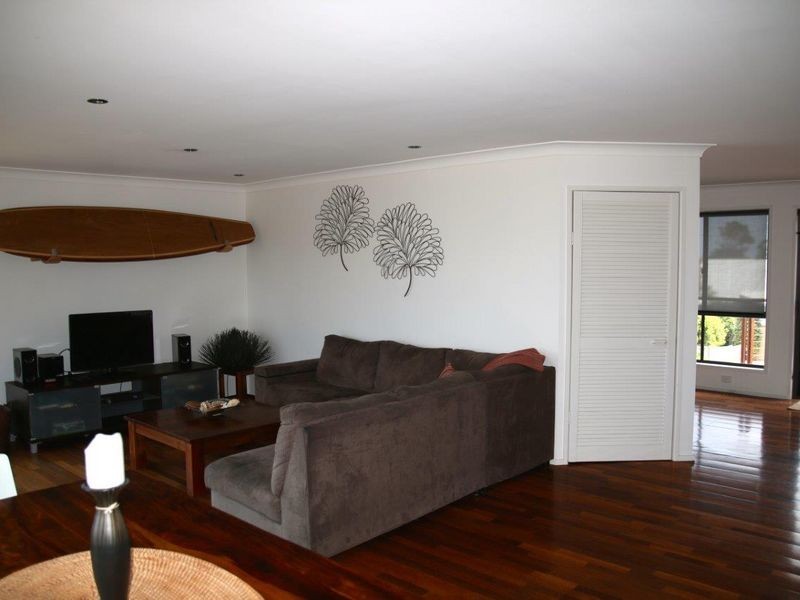 37 Dammeral Crescent, Emerald Beach NSW 2456