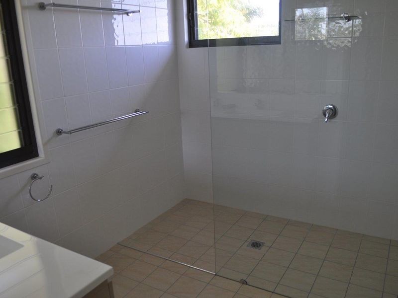 37 Dammeral Crescent, Emerald Beach NSW 2456