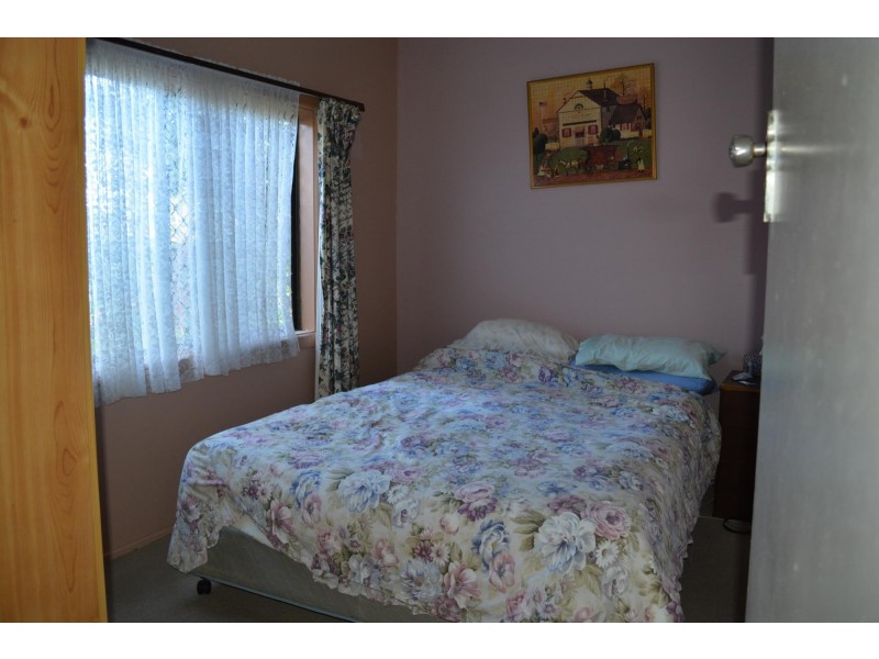 8 Diamond Head Drive, Sandy Beach NSW 2456