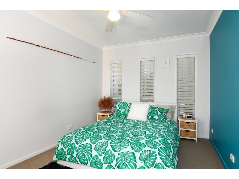 2 Admiralty Drive, Safety Beach NSW 2456
