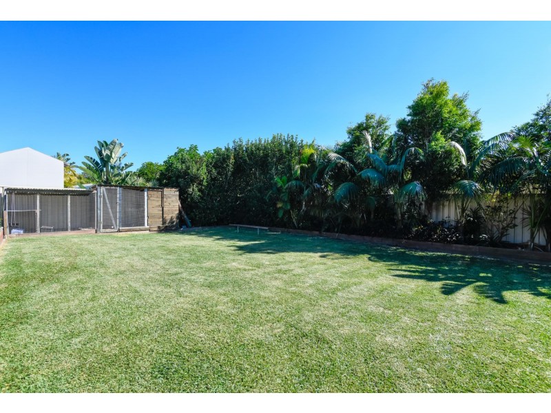 2 Admiralty Drive, Safety Beach NSW 2456