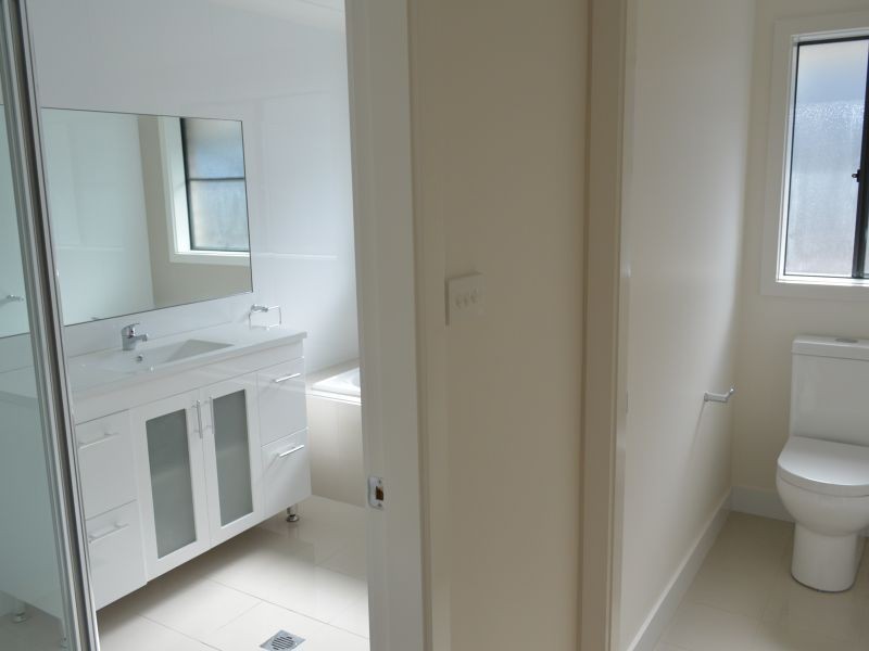 1 Helmsman Close, Safety Beach NSW 2456