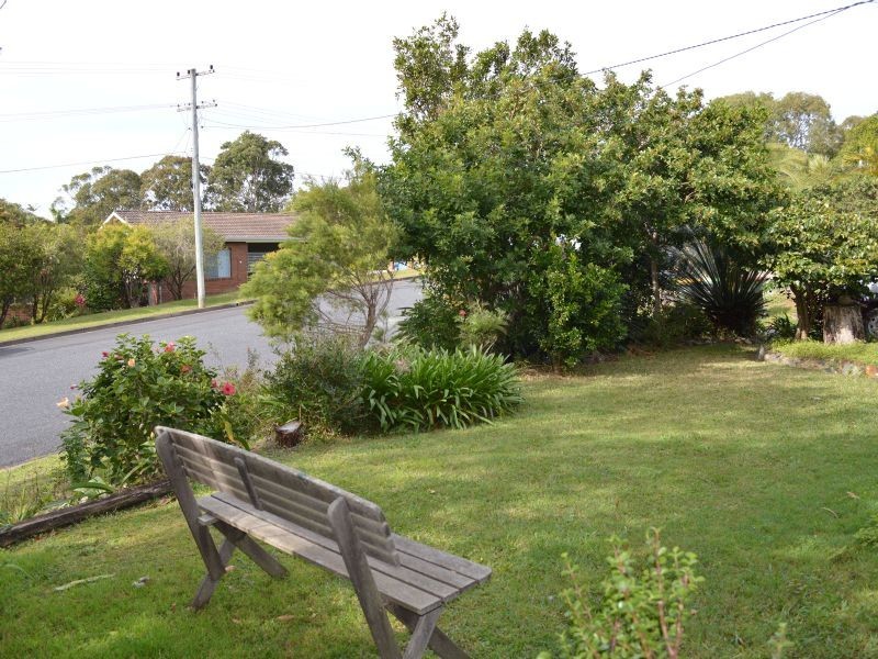 17 Panorama Parade, Safety Beach NSW 2456