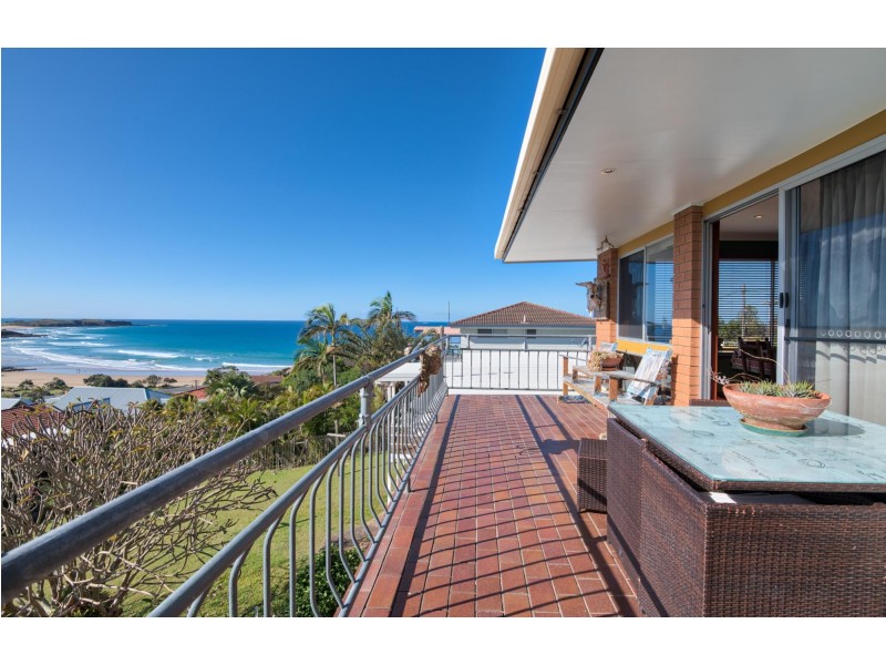 5 Signal Street, Emerald Beach NSW 2456